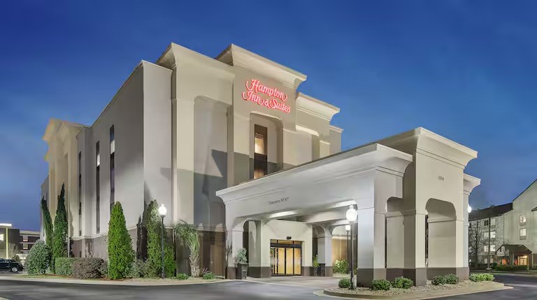 Hampton Inn & Suites, Macon I-75 North — exterior
